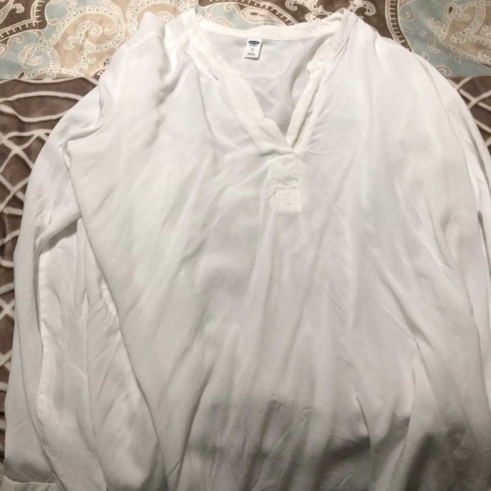 Old navy shirt